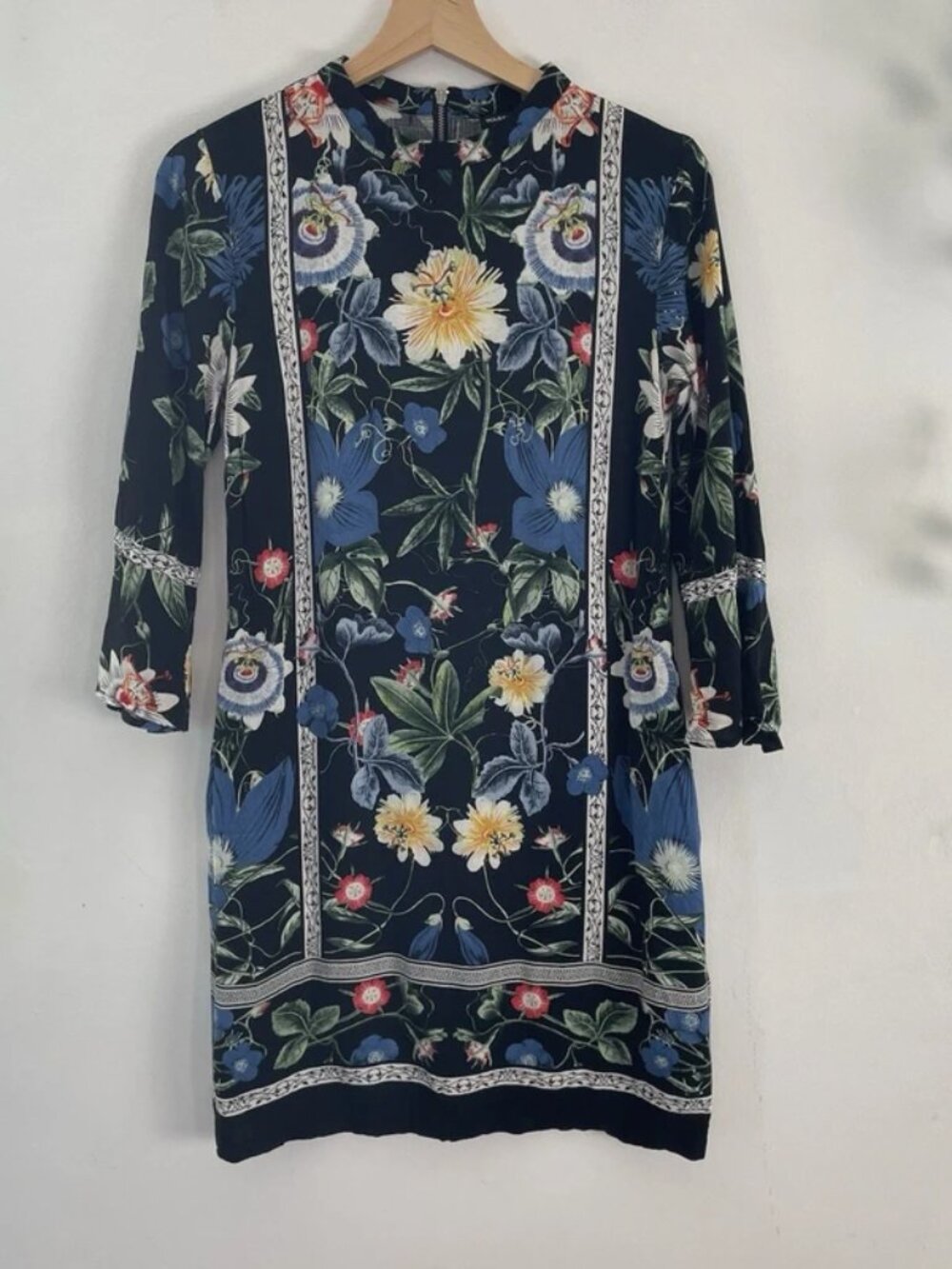 Warehoe Floral Print Dress with Flared Sleeves –  6